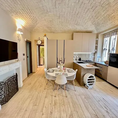 Chic House Near The Castle * 몬칼리에리